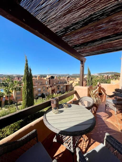 Schoenes Penthouse Mit Meerblick Pura Vida Bahia de Casares Bagian luar foto